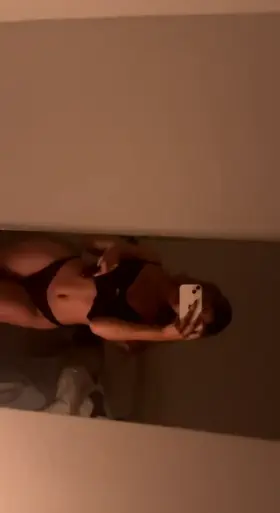 Want a bite? 🤤🍒