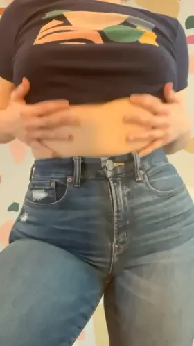 here’s a surprise 💕 [st]