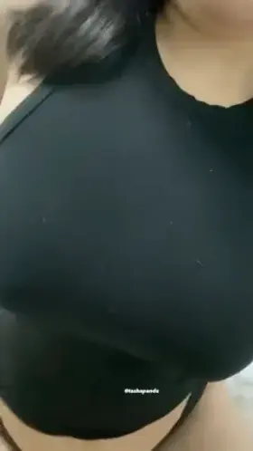 Will you come and say hello to this thick Asian beauty?👀👅 FREE profile so cum say hello (link below)