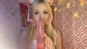 Would you let this kitty suck your cock? 🐾