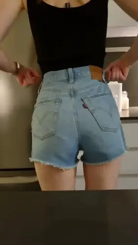 First time poster, long time slut 😇