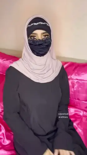 My Arab parents don’t know how slutty I am😏