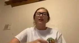 Teen Streamer Flashes her Massive Titties to her Livestream Chat because they asked