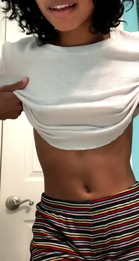 the joy i get flashing my tits and ass ☺️