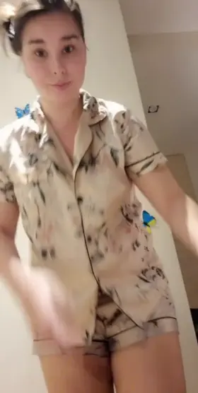 To 12 guys that likes thick asian girls 💕 i appreciate u. I hope at least 5 guys likes my asian Ds 🍈🍈 it will make my day :)