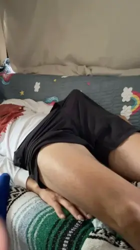 Woke up with a huge boner.. my mommy happily played with it.. [MF] MILF