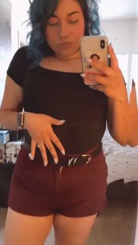 Hola❤️ gustarias cariciar mi gatito😉