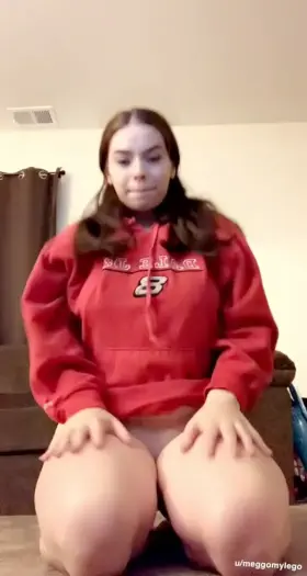 wanted to show you what’s under my hoodie 🤩