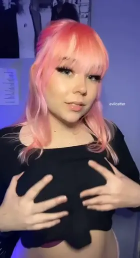 all natural bouncy egirl titties