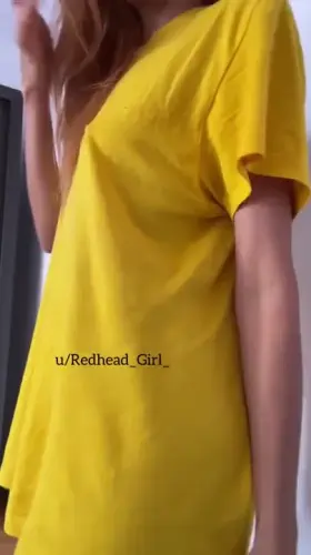 Be honest, would you jerk off to a small girl like me? 🙈