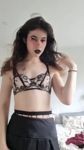 Just here too confuse you, no ppv and 50% off first month ☺️