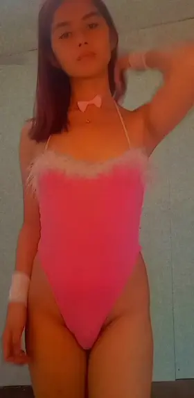 does a bunny like me makes u horny? 🐰