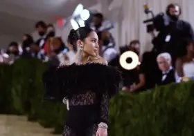 Olivia Rodrigo (Met Gala 2021)