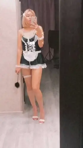 Upv for nudes, yes I actually do send in Kik: Anna_Foxxxy