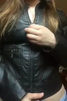 Big boobs is big problem 😊🙄🤩