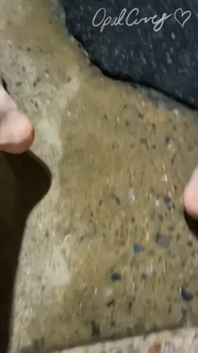 I love pissing outside