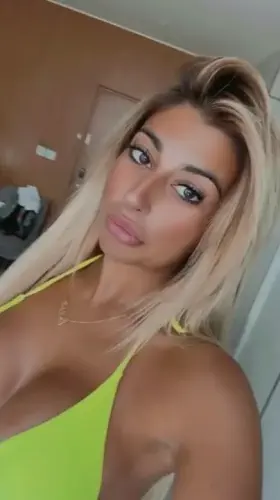 Do you like tanned blondes?