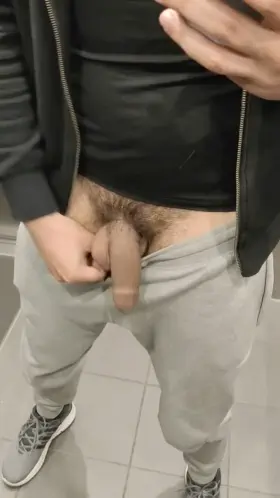 proudly presenting my softie in the elevator 😋