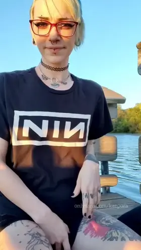 I love being by the water at sunset. 🌞