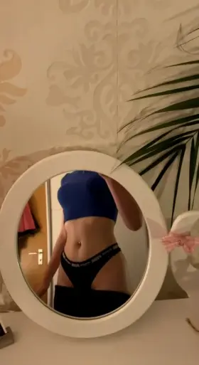 Bet you can't remember the color of my top