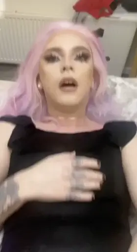 Daddy fucked the cum out if me again 🥺💦