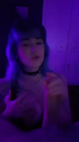 would u let a goth chick give u a handy? <3