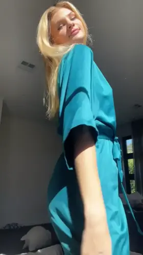 I’m flat as fuck but accepting it 😅😭