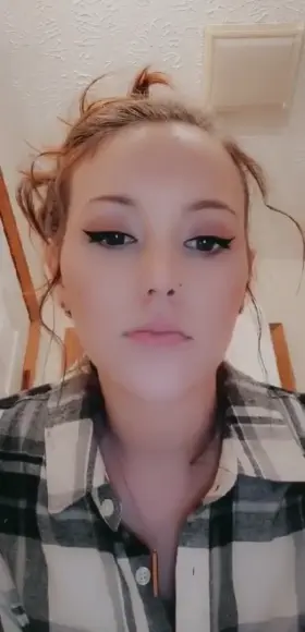 Hey its Cari Your new Favorite Petite PAWG👸🏼🍑 With the Perky tits! 💕 Join now for random pics and be sure to message me with all if your custom content request! Lets cum together, 💦💦💦Link for my $5 Onlyfans is in the comments . ⬇️⬇️⬇️