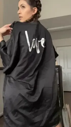 Slow motion reveal before I sit on your face