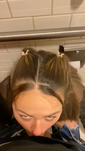 I suck dick on the first date ;)