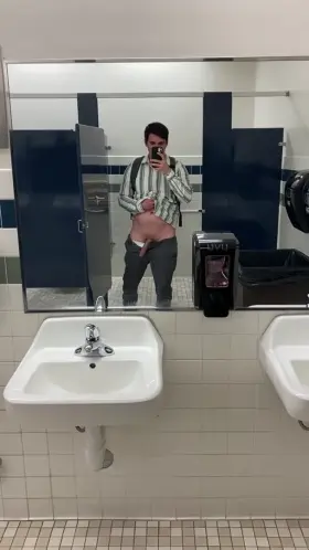 The riskier the flash, the bigger the thrill 🥵