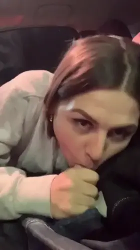 Sucking him off in the drive-thru 🤤