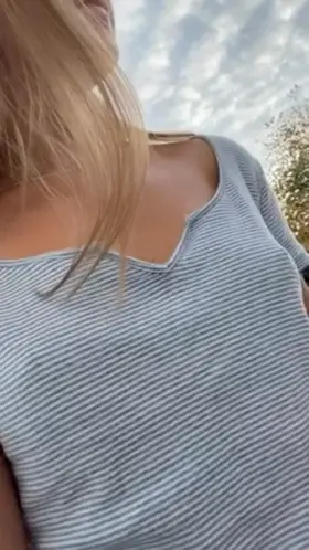 if one of my neighbours are on here and saw me doing this in my parents garden.. please don't tell them and just come over ;) 🥳NEW YEARS SPECIAL - BIGGEST DISCOUNT EVER 40% only for the the next 20 fans!🥳