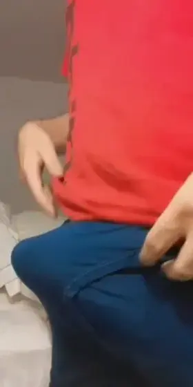 (18) do you love my uncut cock