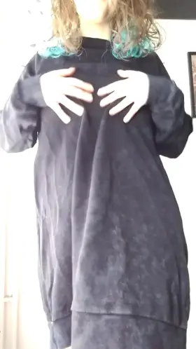 I like comfy shirts. Do you like the pale curves I hide underneath? [OC]