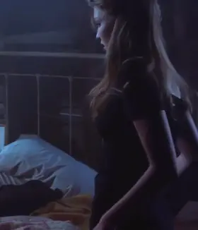 Lili Simmons is built like a pornstar