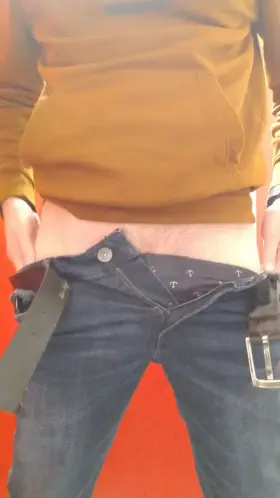 Imagine yourself being on your knees 😉 [40]M