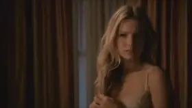 Kristen Bell in 'House of Lies' S1E4 (2012)