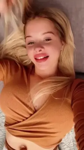 Are big-boobed blondes your type?🔞