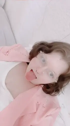 short hair chicks are superior!