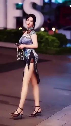 Chinese dress