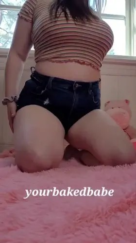 [OC] [Titty Drop] Just a girl showing her tits on the internet🥰