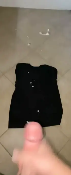 Am I welcome here? I cum a lot and I’m addicted to doing it 💦😉 DMs open!