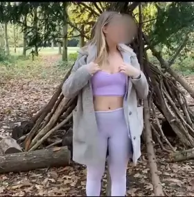 Was so busy in the park but didn’t stop me flashing! (F)