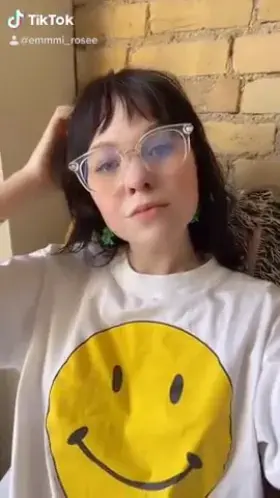 Daydreaming about being naked ☁️😉