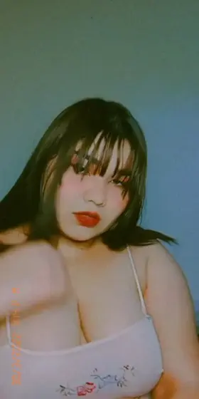 [oc] [f] I have a adorable face and huge boobs