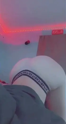 I need my holes used 24/7 and I keep fucking myself thinking about it