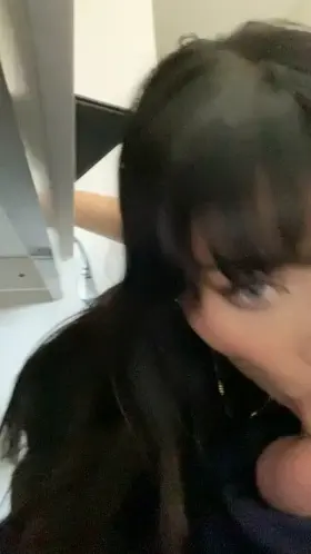 23[F]Upv:te this if your cock is bigger than 3.9 inches Insta @justmia_1