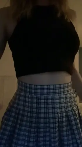 I want to fuck one lucky redditor tonight, apply in cmments :) (