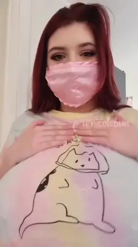 A quick little drop of my huge tiddies😇